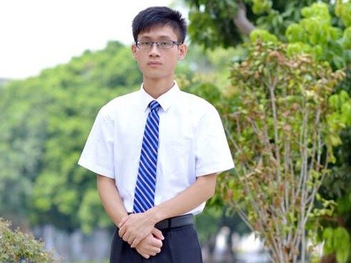 专任教师 蒙先攀